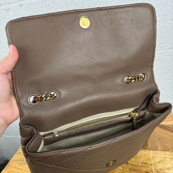 Tory Burch Kira Chevron Convertible Shoulder Bag – Taupe Leather - Picture 8 of 14